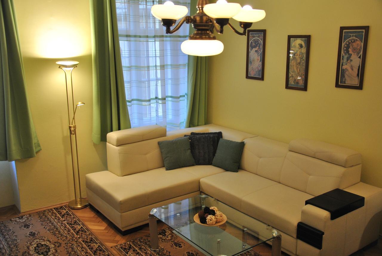 Vertigo Apartment Прага Экстерьер фото